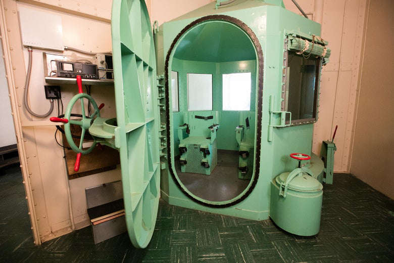 San_Quentin_Gas_Chamber.jpg
