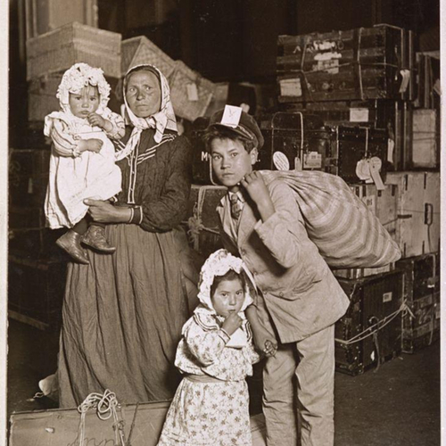 Italian family, Ellis Island