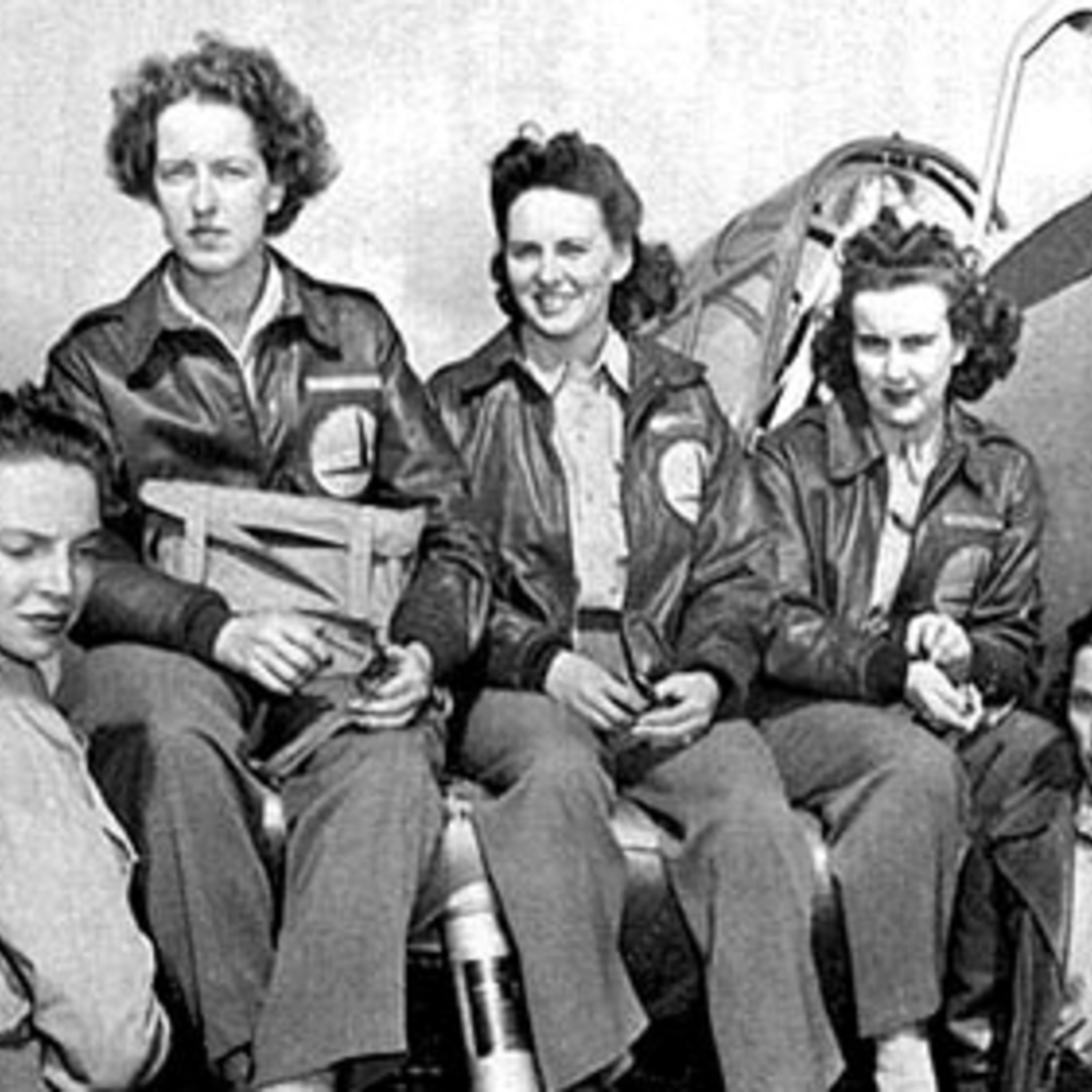 Women's_Auxiliary_Ferrying_Squadron_pilots,_March_7,_1943.jpg