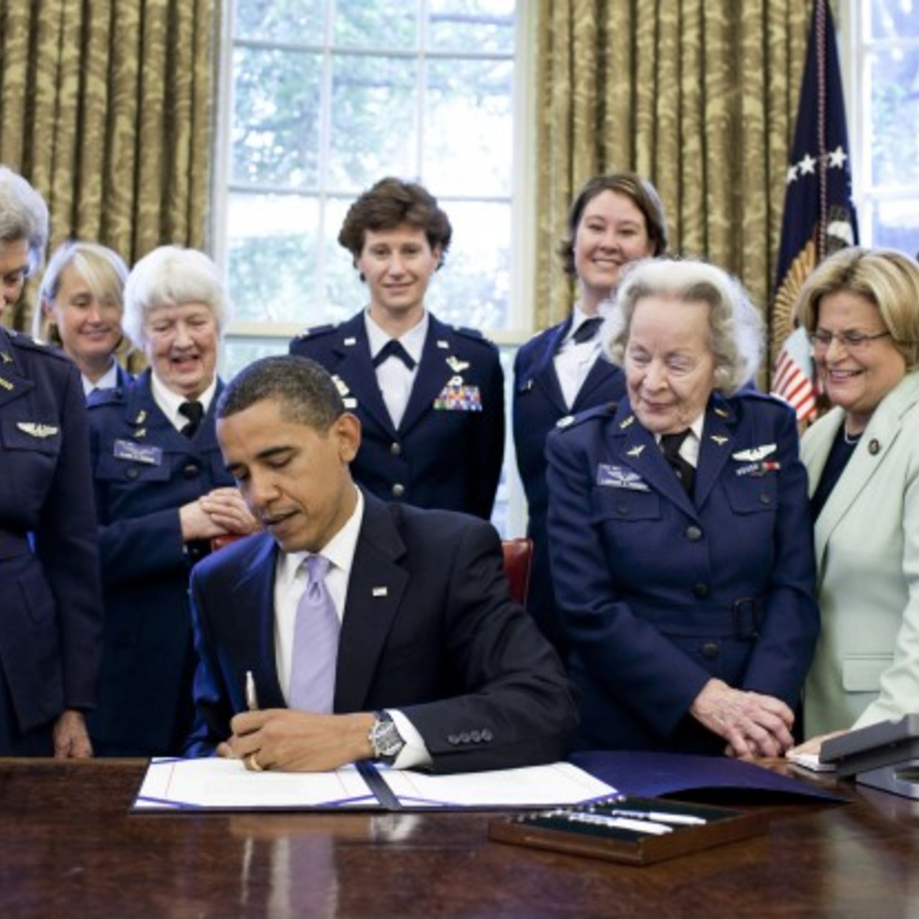 Obama signing bill to award WASPs.jpg