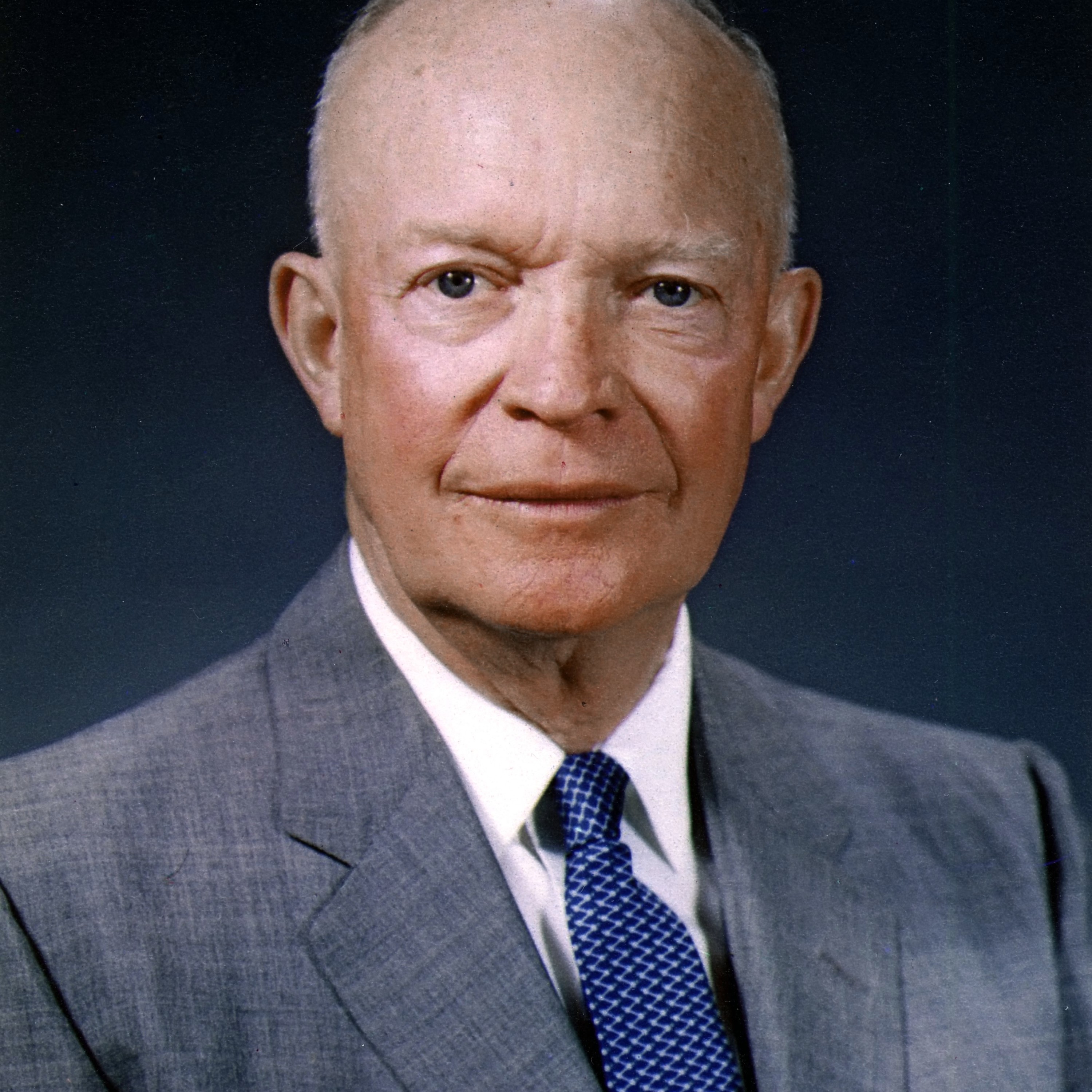Dwight_D._Eisenhower,_official_photo_portrait,_May_29,_1959.jpg
