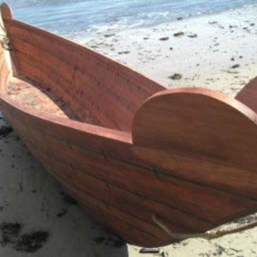 Plank-boat-Typical-Indian-plank-boat-Elyewun-of-Chumash-people-from-south-California.png